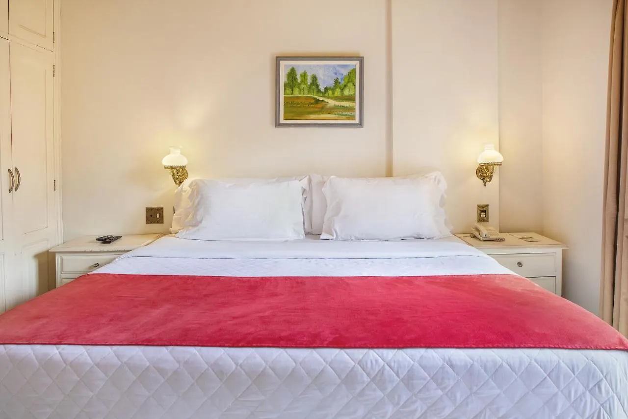Hotel Estoril Campos do Jordao